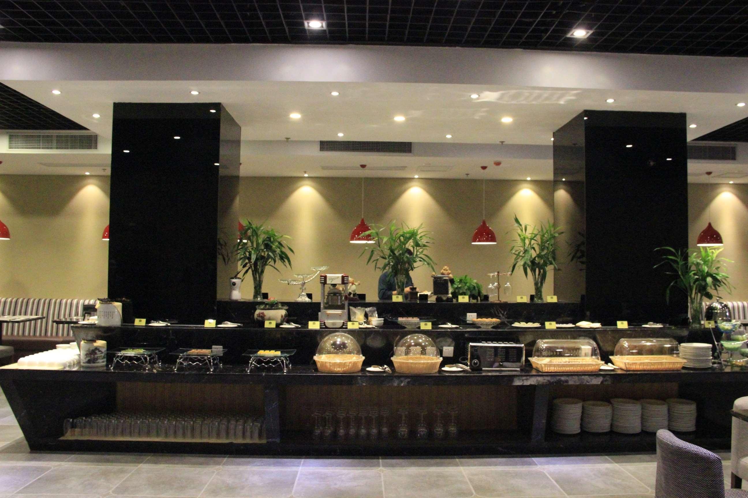 Best Western Hotel Yantai Exteriör bild